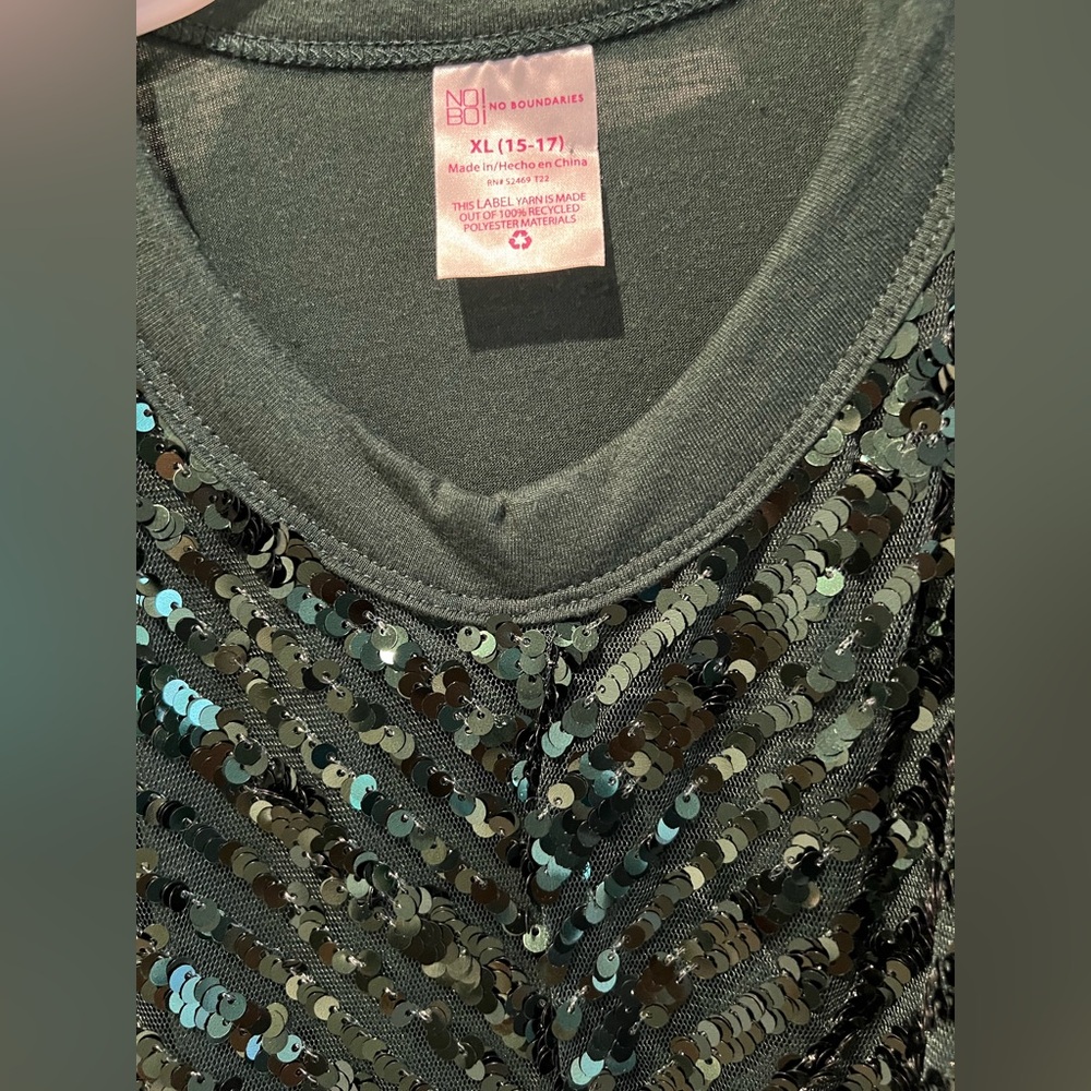 💰 5/$20!! Lot of 2 SHEIN blue Teal Blouse & No boundaries green sequin blouse xl - Picture 7 of 9